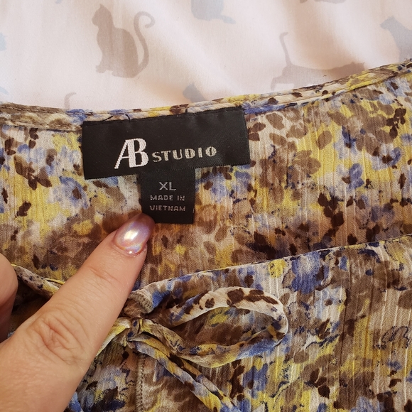 ABStudio Floral Ruffle Top - Picture 3 of 3
